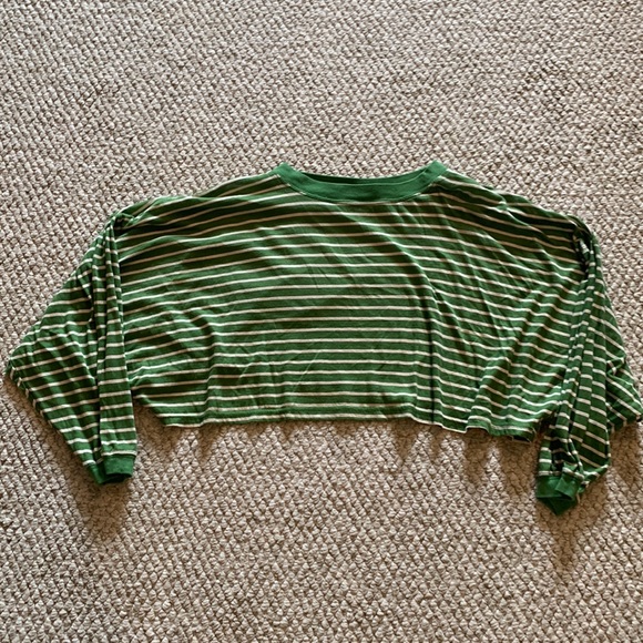 Urban Outfitters Tops - Urban Outfitters long sleeve crop top